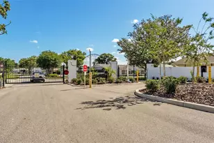 4959 Colonnades Cir W, Lakeland, FL 33811 - Photo 36