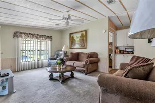 4959 Colonnades Cir W, Lakeland, FL 33811 - Photo 8