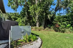 4959 Colonnades Cir W, Lakeland, FL 33811 - Photo 34