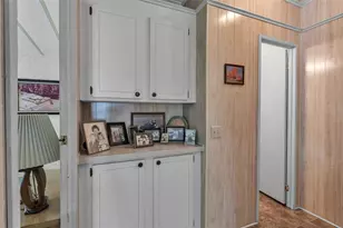 4959 Colonnades Cir W, Lakeland, FL 33811 - Photo 10