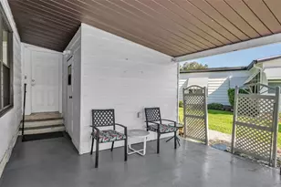 4959 Colonnades Cir W, Lakeland, FL 33811 - Photo 6