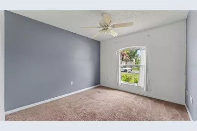 8202 Westmont Terrace Drive, Lakeland, FL 33810 - Photo 14