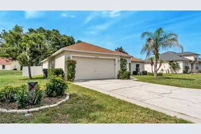 8202 Westmont Terrace Drive, Lakeland, FL 33810 - Photo 1