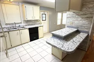 435 Village Cir SW, Winter Haven, FL 33880 - Photo 10