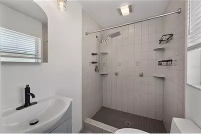 528 S Larry Circle, Brandon, FL 33511 - Photo 22