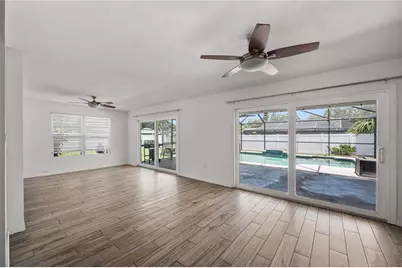 528 S Larry Circle, Brandon, FL 33511 - Photo 14