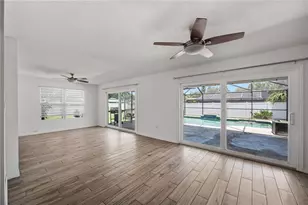 528 S Larry Cir, Brandon, FL 33511 - Photo 14