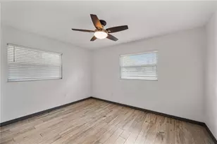 528 S Larry Cir, Brandon, FL 33511 - Photo 28