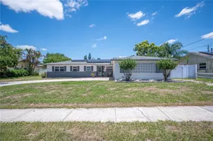 528 S Larry Cir, Brandon, FL 33511 - Photo 1