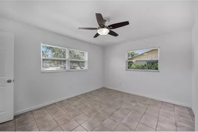 528 S Larry Circle, Brandon, FL 33511 - Photo 20