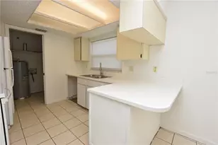 1019 Buccaneer Dr, Lakeland, FL 33801 - Photo 2