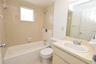 1019 Buccaneer Dr, Lakeland, FL 33801 - Photo 12