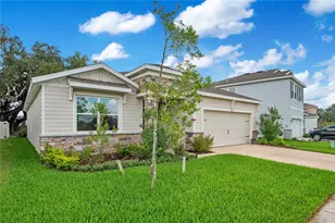 3504 Crescent Peak Wy, Plant City, FL 33565 - Photo 2