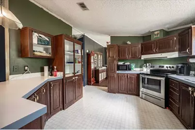 2210 D R Bryant Rd, Lakeland, FL 33810 - Photo 8