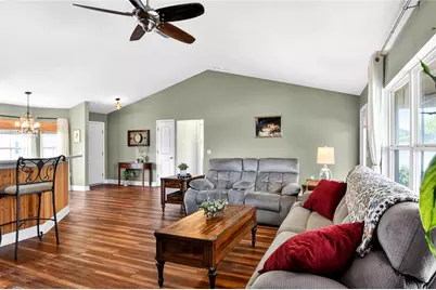 1590 Doves View Cir, Auburndale, FL 33823 - Photo 4