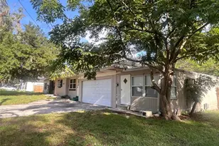 2009 Poe St, Lakeland, FL 33801 - Photo 2