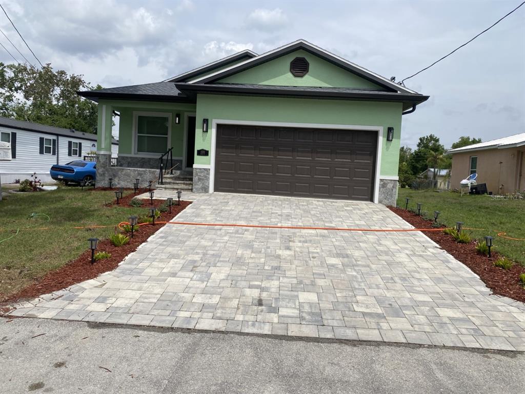 1938 SW Duke St - 1938 SW Duke St, Arcadia, FL 34266 Luxury Property | Jose Angel Pina