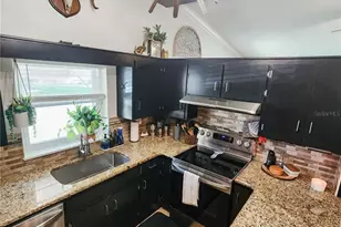 1023 Bonnie Dr, Lakeland, FL 33803 - Photo 10