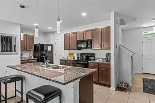 3509 Diamond Leaf Ct, Valrico, FL 33594 - Photo 6