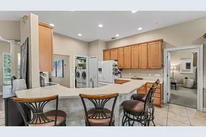 7229 Remington Oaks Court, Lakeland, FL 33810 - Photo 12