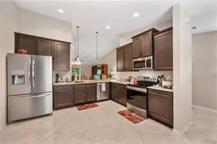 1882 Creeks Vista Blvd, Lakeland, FL 33810 - Photo 10
