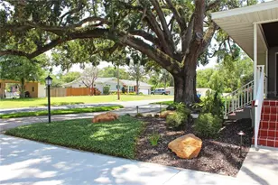 1522 Del Crest Pl, Lakeland, FL 33803 - Photo 12