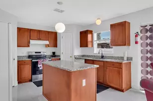 8294 Settlers Creek Loop, Lakeland, FL 33810 - Photo 10