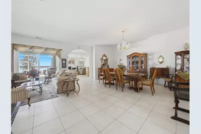 118 W Juliana Way, Auburndale, FL 33823 - Photo 2