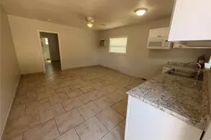 110 Forest Ave, Davenport, FL 33837 - Photo 2