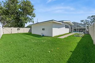 2925 E Lake Hartridge Dr, Winter Haven, FL 33881 - Photo 30