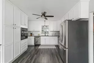 2925 E Lake Hartridge Dr, Winter Haven, FL 33881 - Photo 16