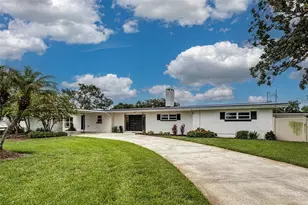 2925 E Lake Hartridge Dr, Winter Haven, FL 33881 - Photo 1