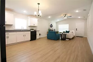 1242 Dorothy St, Lakeland, FL 33815 - Photo 8