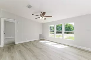 8905 Carrolwood Dr, Lakeland, FL 33810 - Photo 10