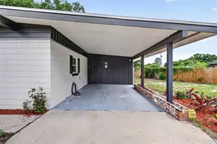 1303 NE Stately Oaks Dr NW, Winter Haven, FL 33881 - Photo 14