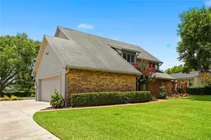 4027 Cheverly Dr W, Lakeland, FL 33813 - Photo 4
