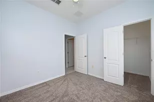 4219 Winding Vine Dr, Lakeland, FL 33812 - Photo 18