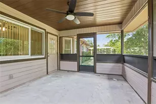 6540 Foxmoor Dr, Zephyrhills, FL 33542 - Photo 36