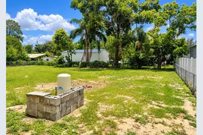 205 E Jersey Avenue, Brandon, FL 33510 - Photo 40