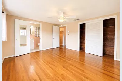 205 E Jersey Avenue, Brandon, FL 33510 - Photo 32