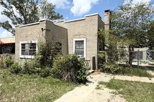 428 S 14th St, Haines City, FL 33844 - Photo 2