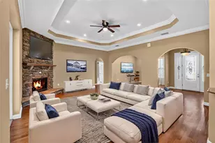 5704 Lake Victoria Dr, Lakeland, FL 33813 - Photo 2