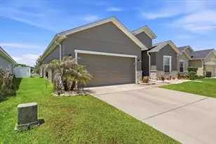 3615 Peregrine Wy, Lakeland, FL 33811 - Photo 2
