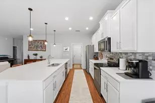 3615 Peregrine Wy, Lakeland, FL 33811 - Photo 10