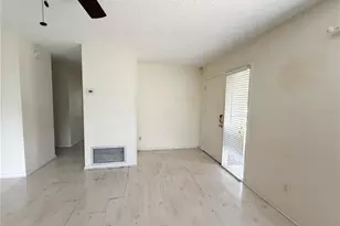 15637 Morning Dr, Lutz, FL 33559 - Photo 12