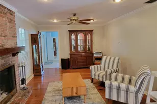 4435 Mt View Dr, Lakeland, FL 33813 - Photo 8