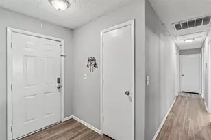 1309 Cinnamon Way W, Lakeland, FL 33801 - Photo 2