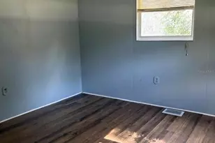 110 Valencia St, Winter Haven, FL 33880 - Photo 8