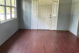 110 Valencia St, Winter Haven, FL 33880 - Photo 2