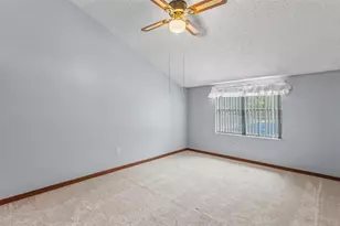 633 Victoria Square Ln, Lakeland, FL 33813 - Photo 34